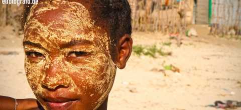 Junge Frau auf Madagaskar
